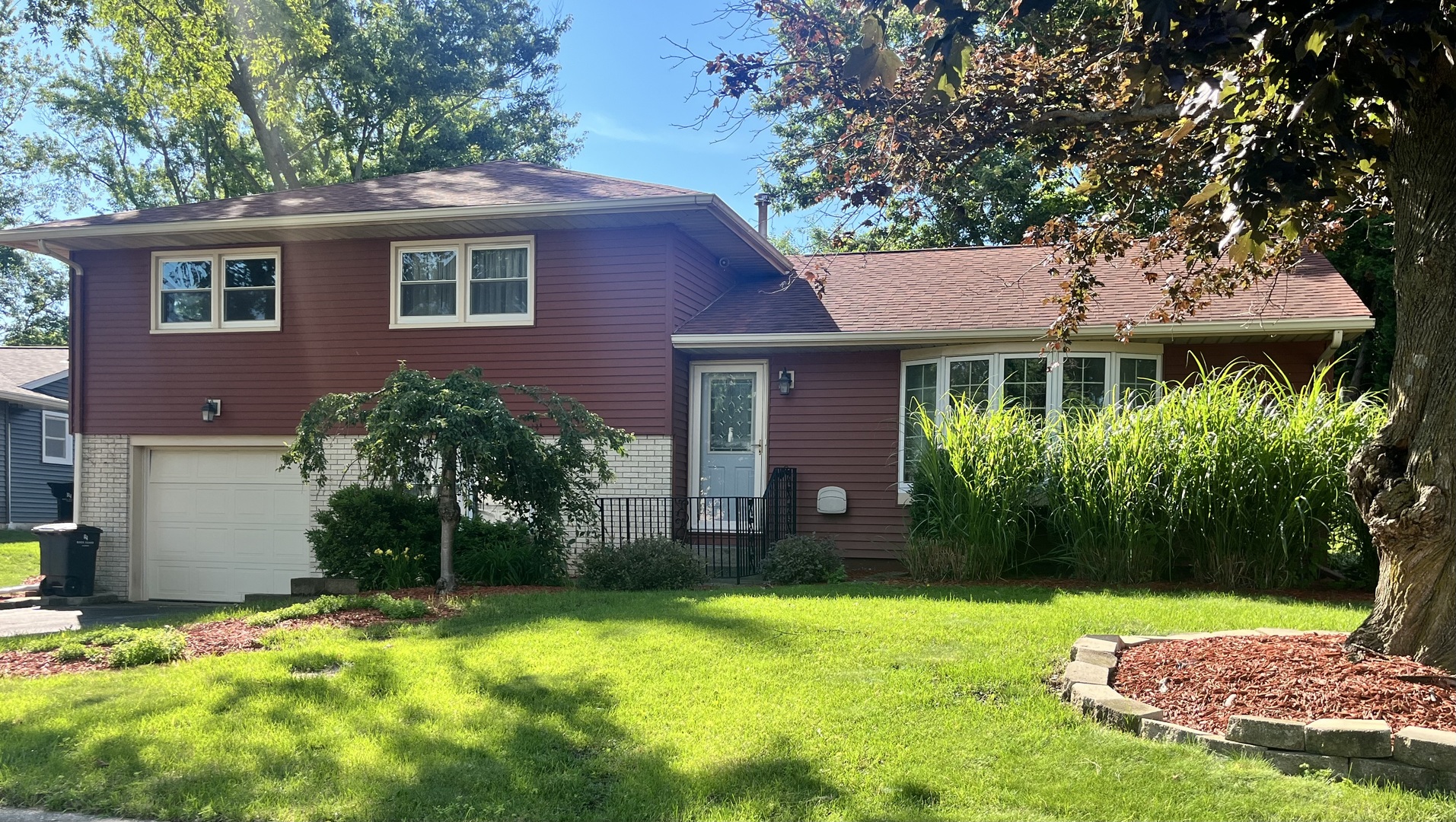 8909 19th Street Property Photo 1