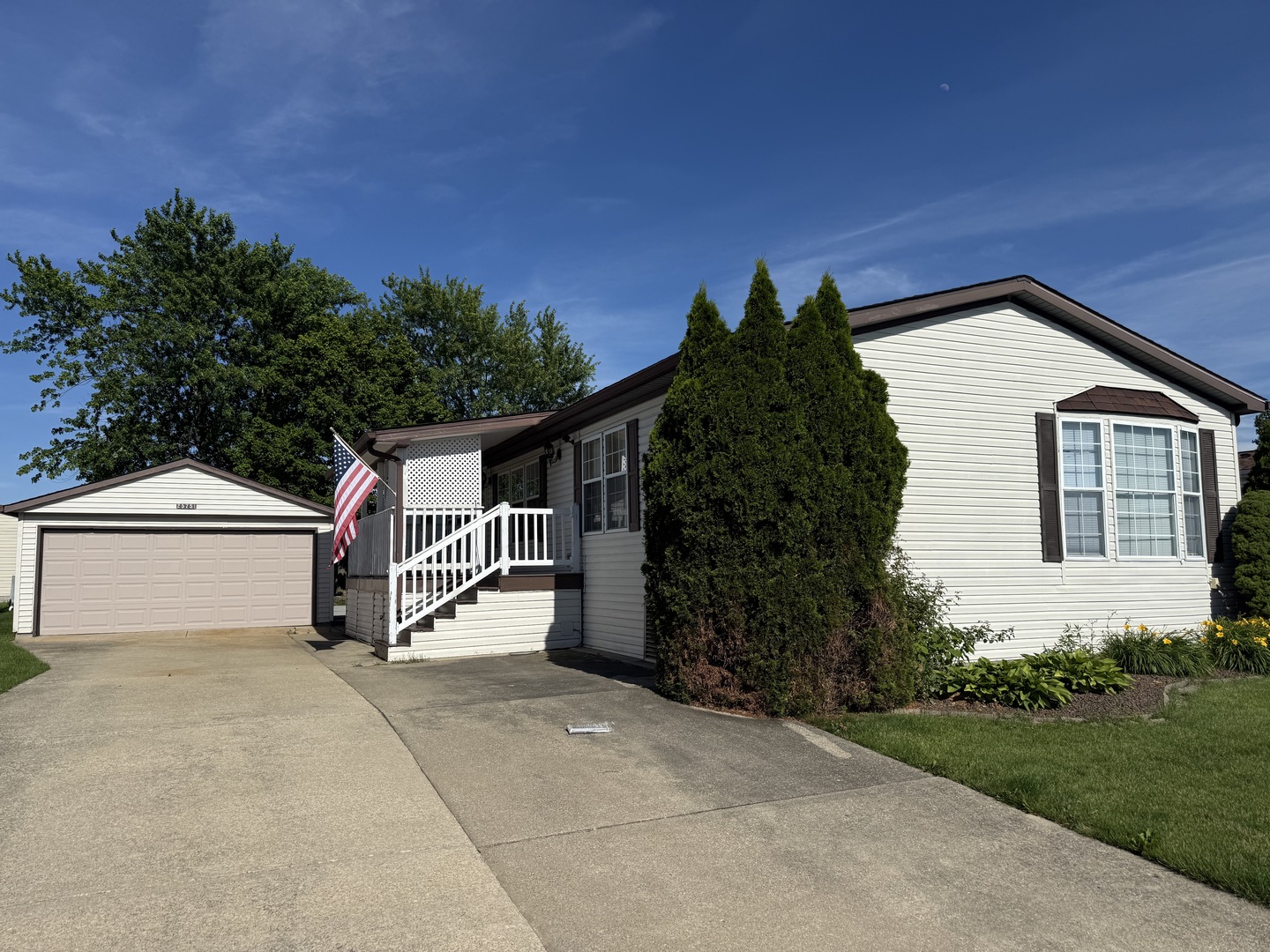 25751 Olympic Drive Property Photo 1