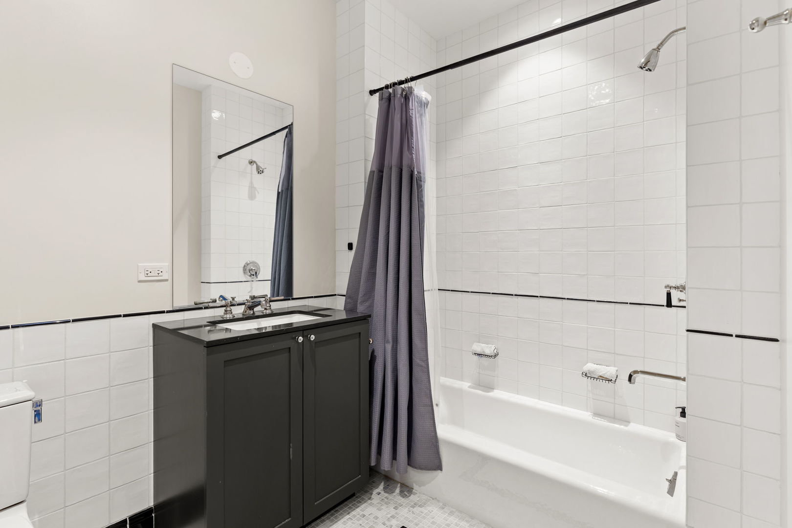 21 N May Street 405 Property Photo 15