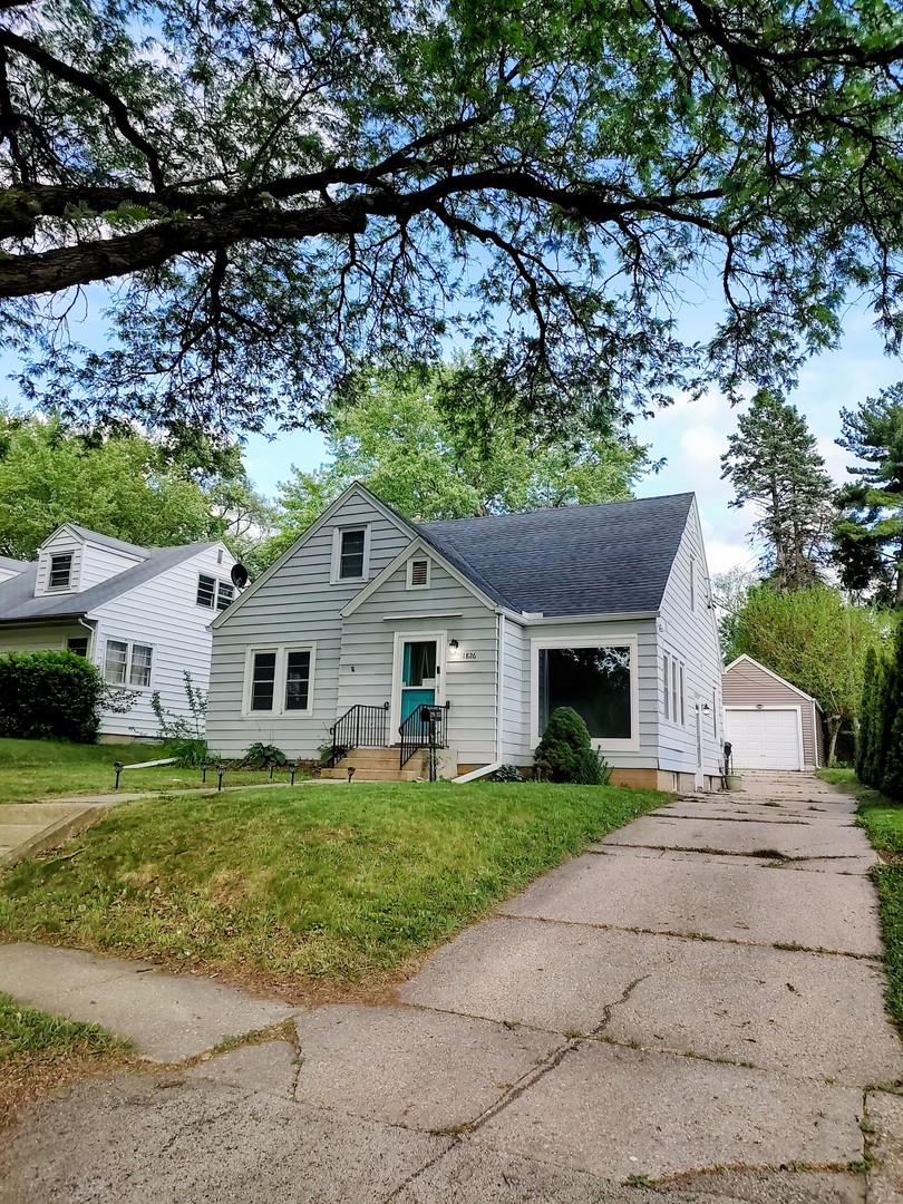 1826 Ohio Parkway Property Photo 1