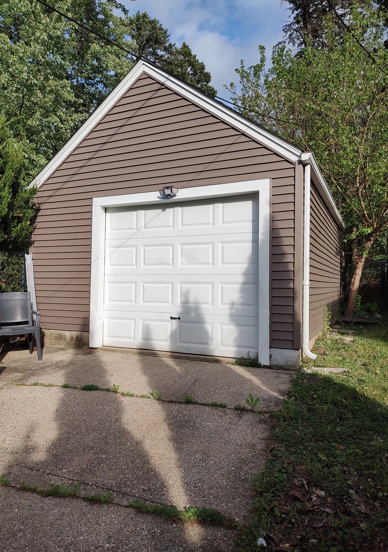 1826 Ohio Parkway Property Photo 2