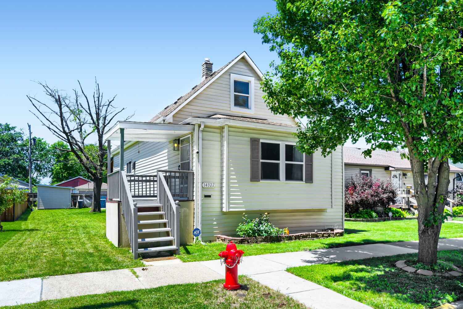 14322 S Blaine Avenue Property Photo 1