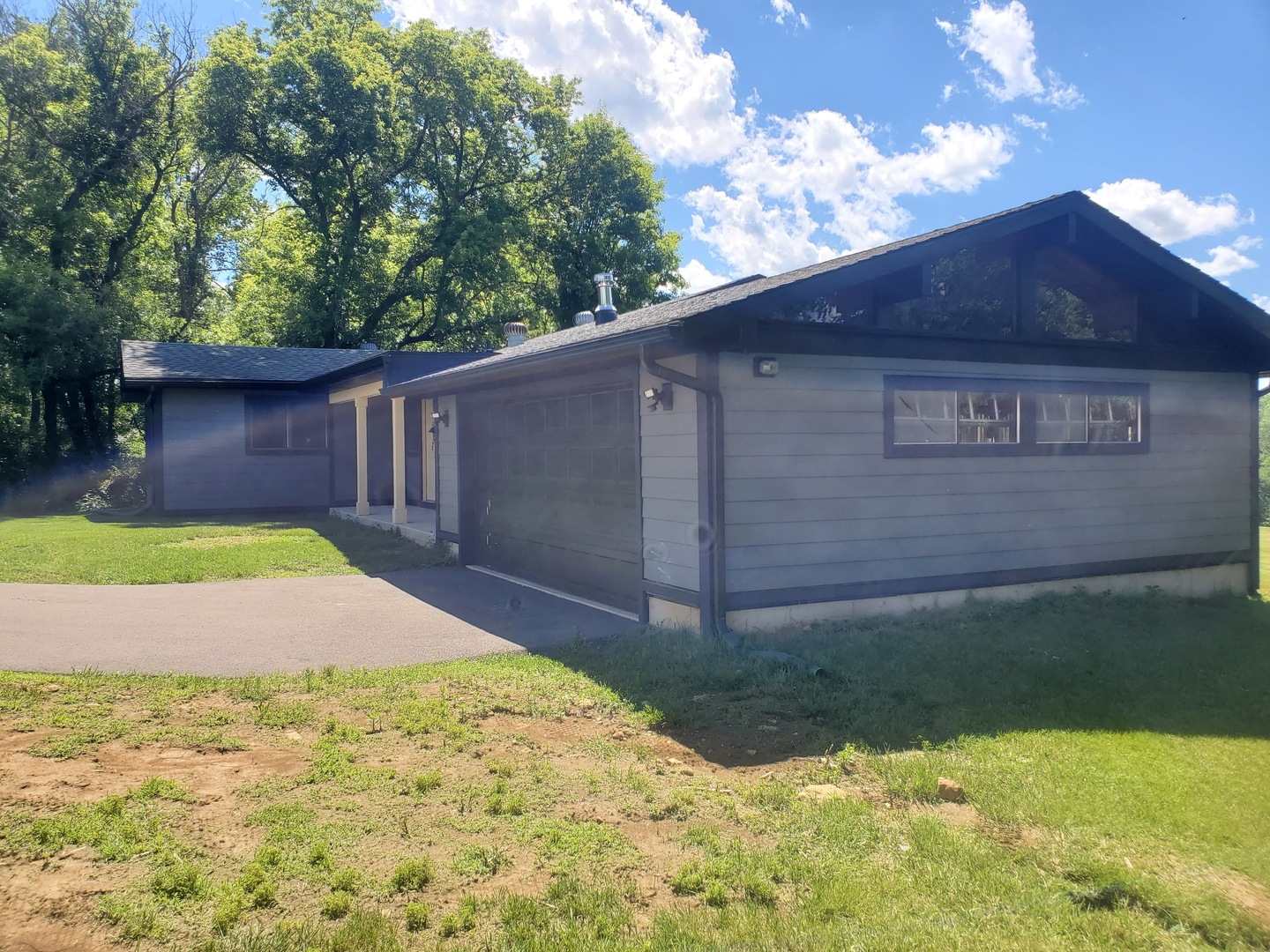 4a94 Springfield Drive Property Photo 3