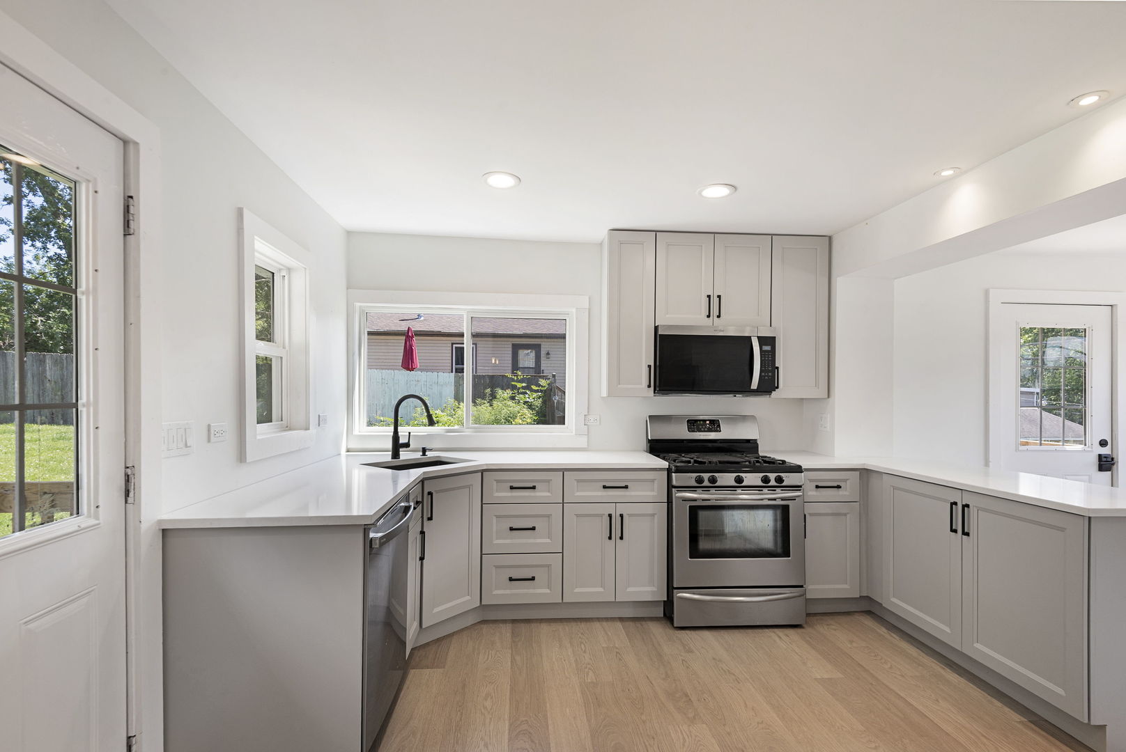 105 Morningside Drive Property Photo 4