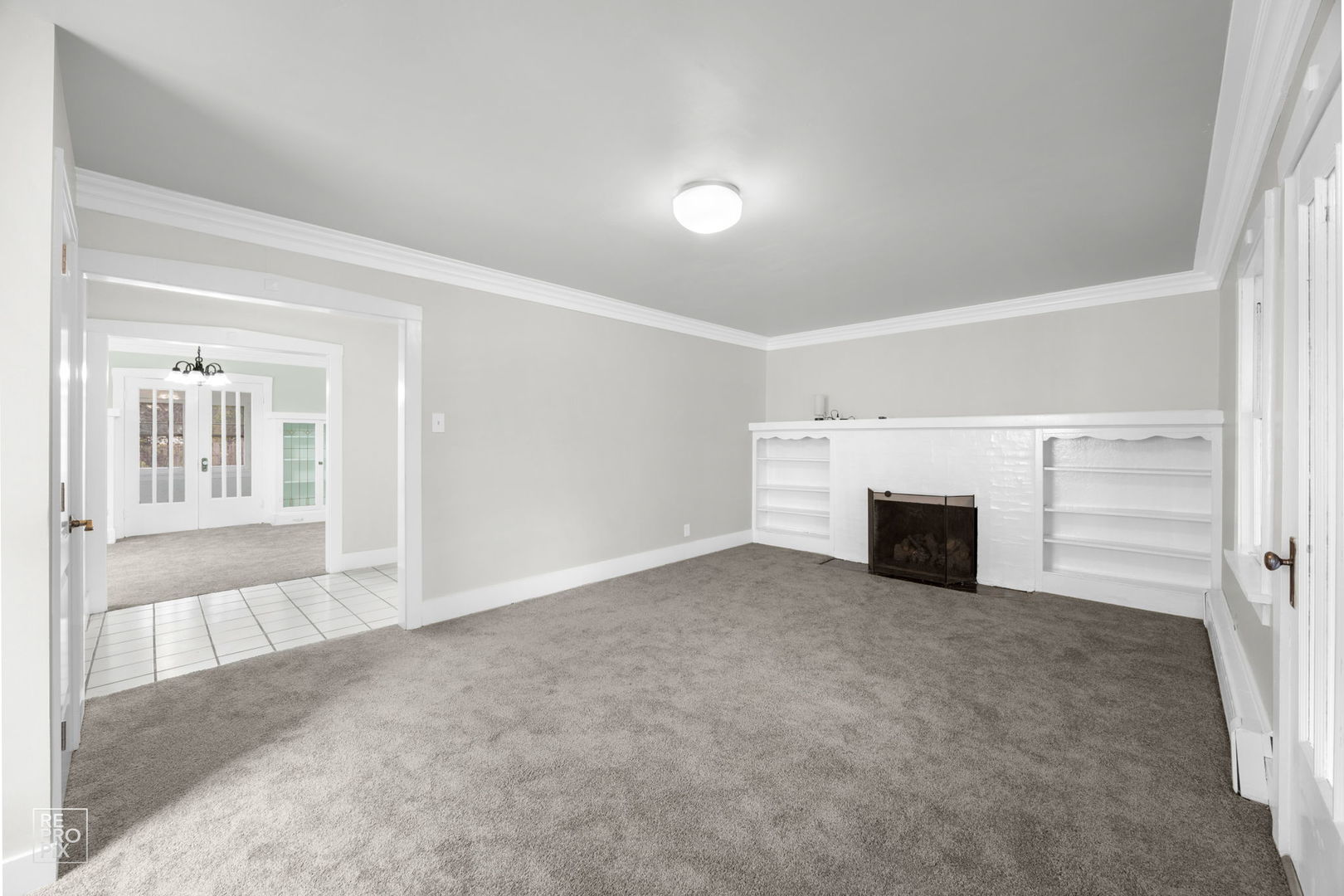 727 N Ridgeland Avenue Property Photo 4