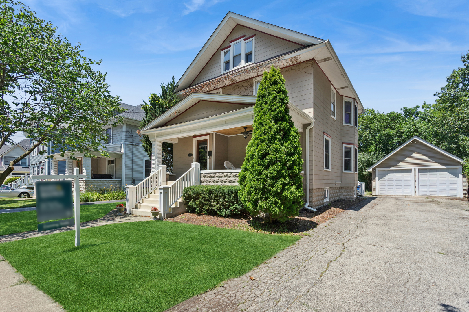 111 W Franklin Street Property Photo 4
