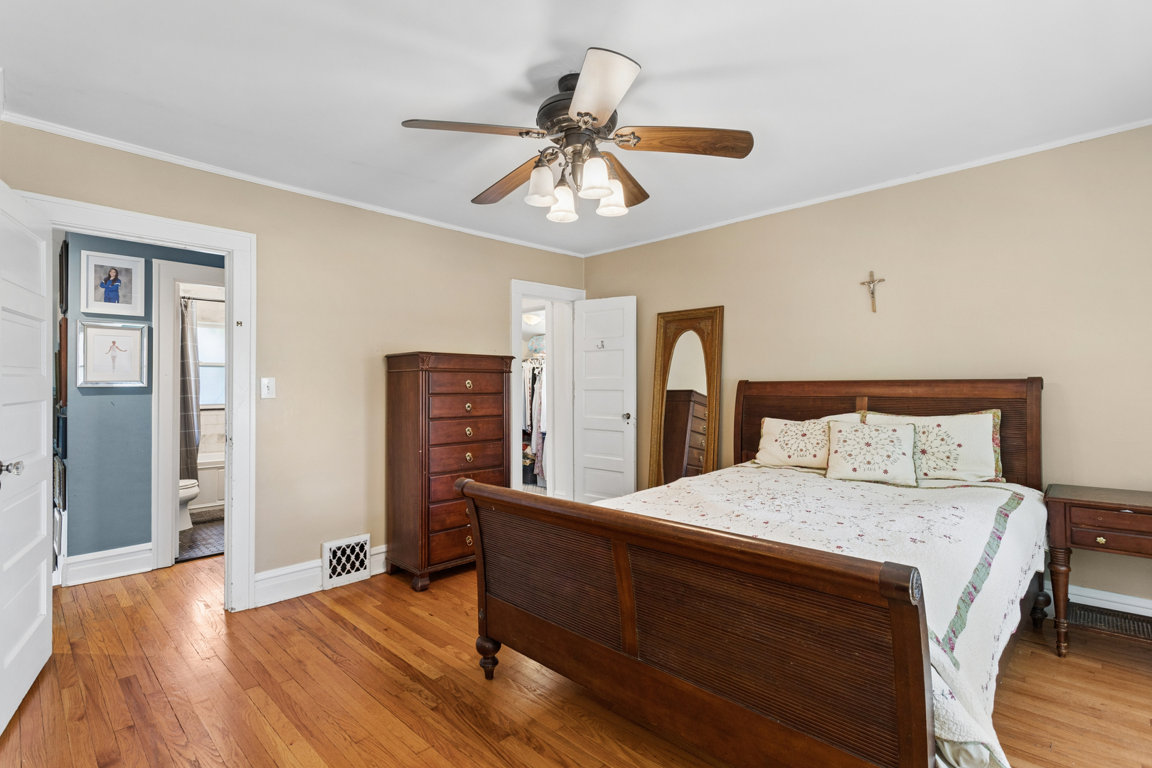 111 W Franklin Street Property Photo 18