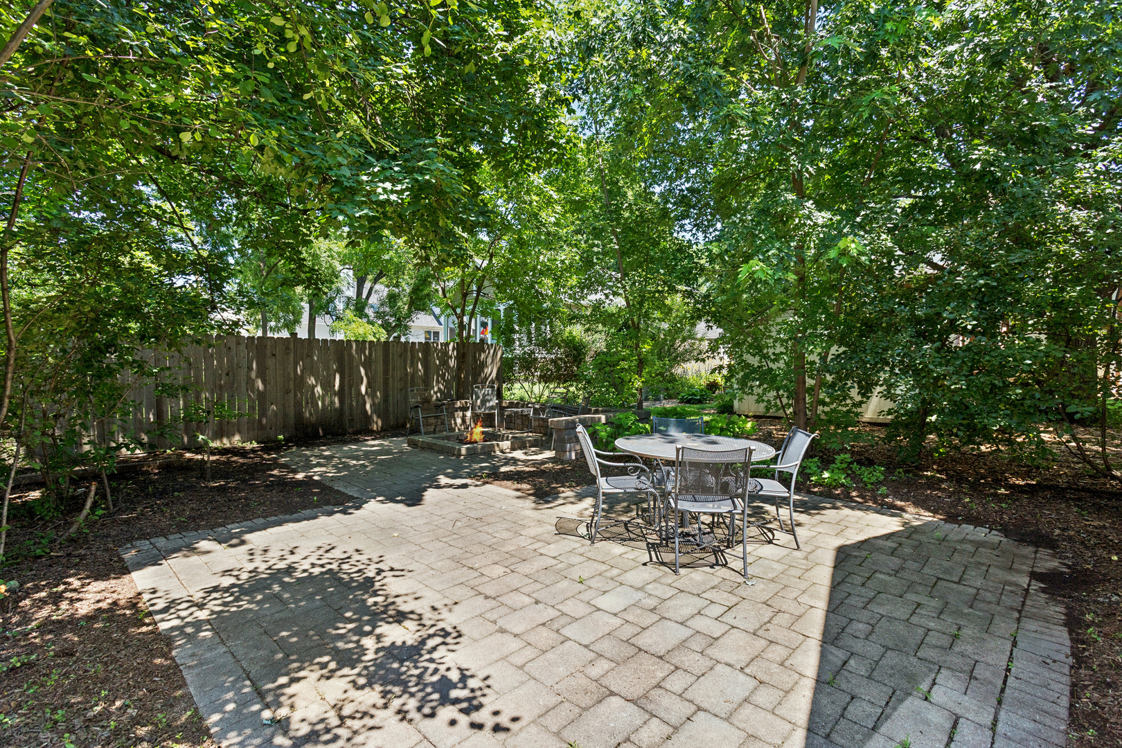 111 W Franklin Street Property Photo 28