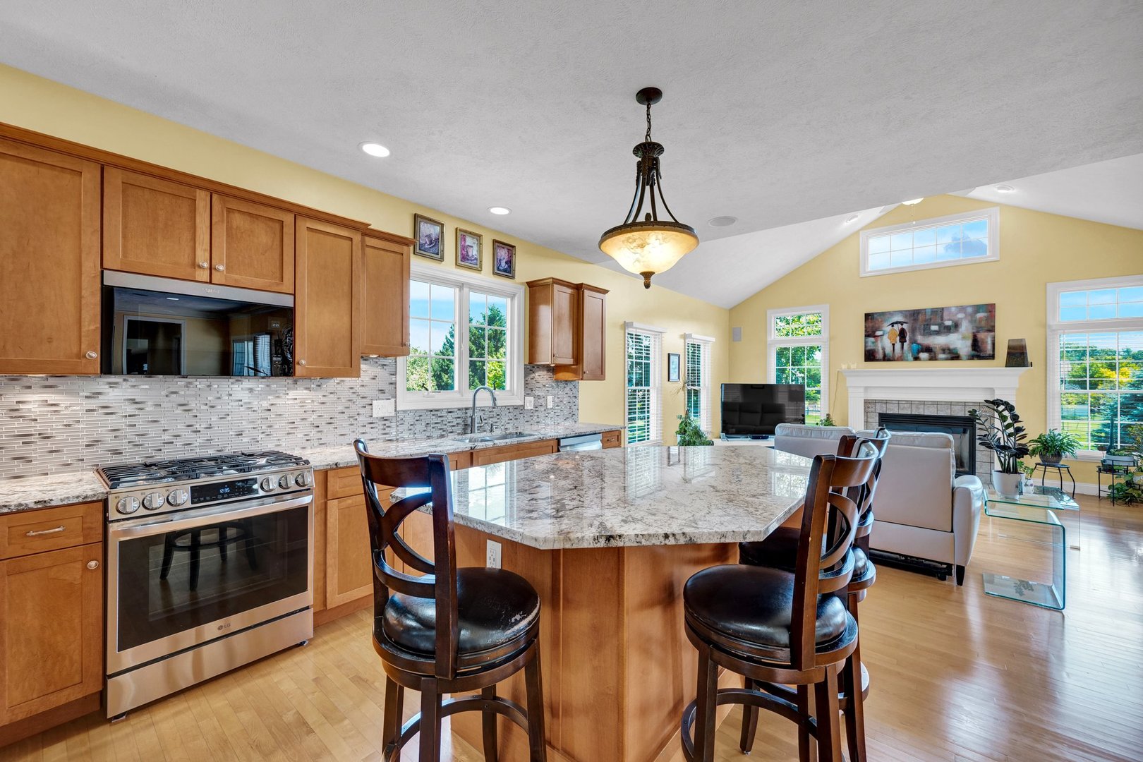 10 Cloverhill Circle Property Photo 12