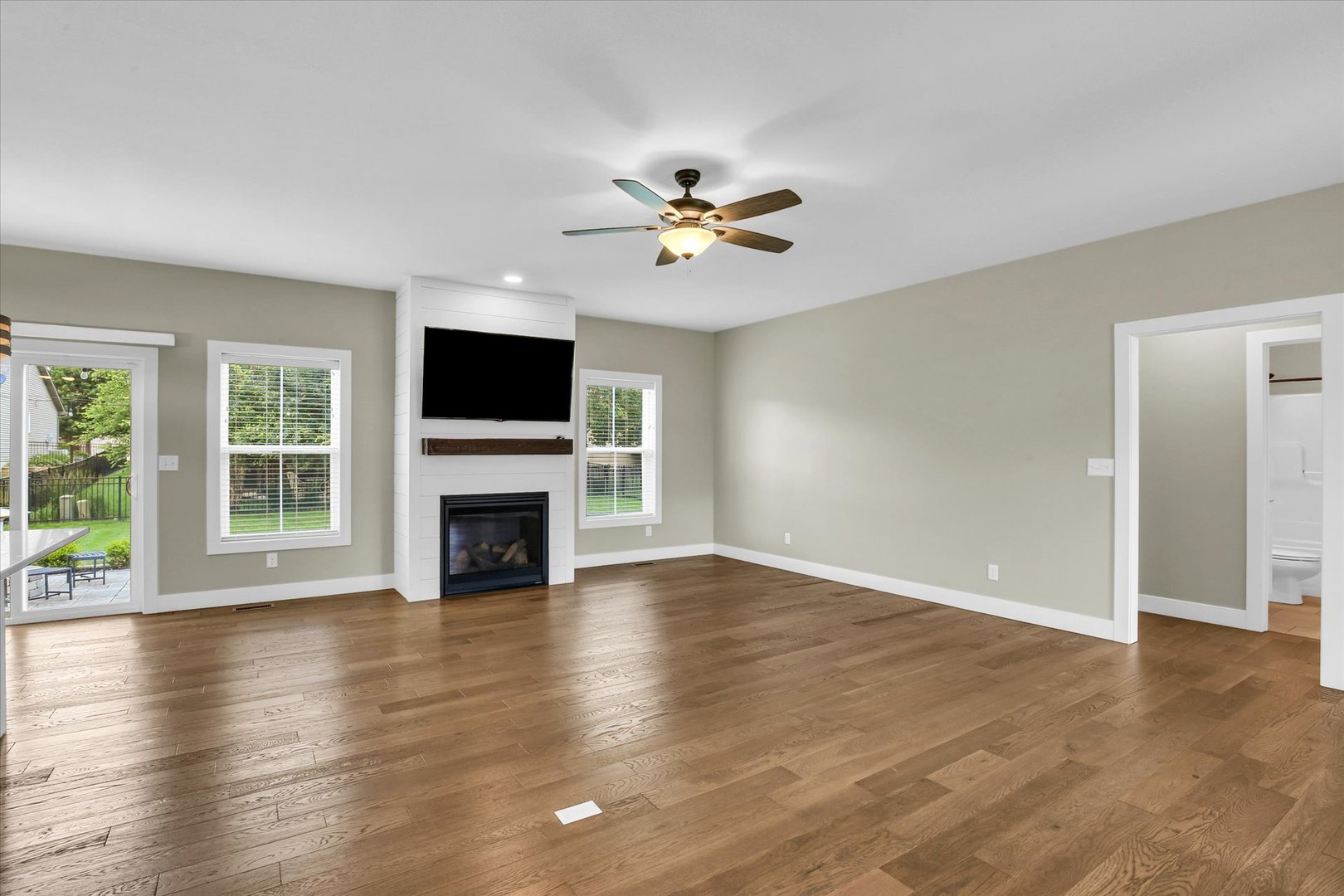 1606 Kassen Avenue Property Photo 8