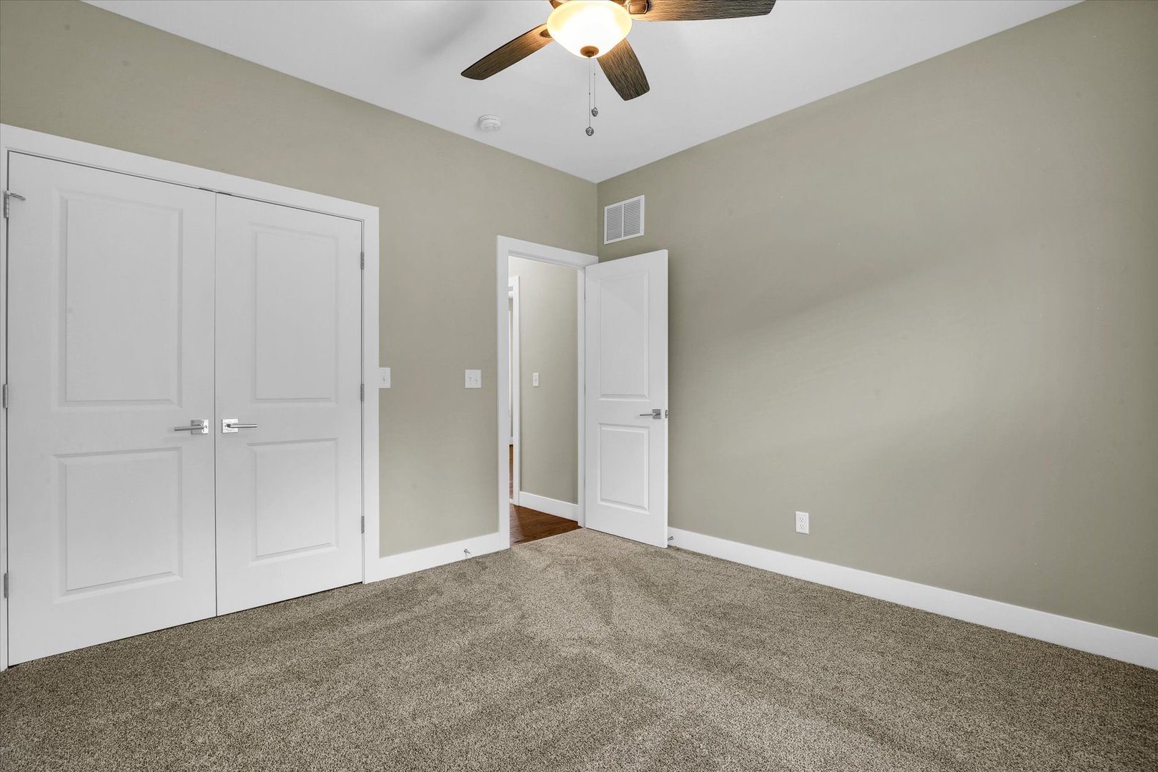 1606 Kassen Avenue Property Photo 25
