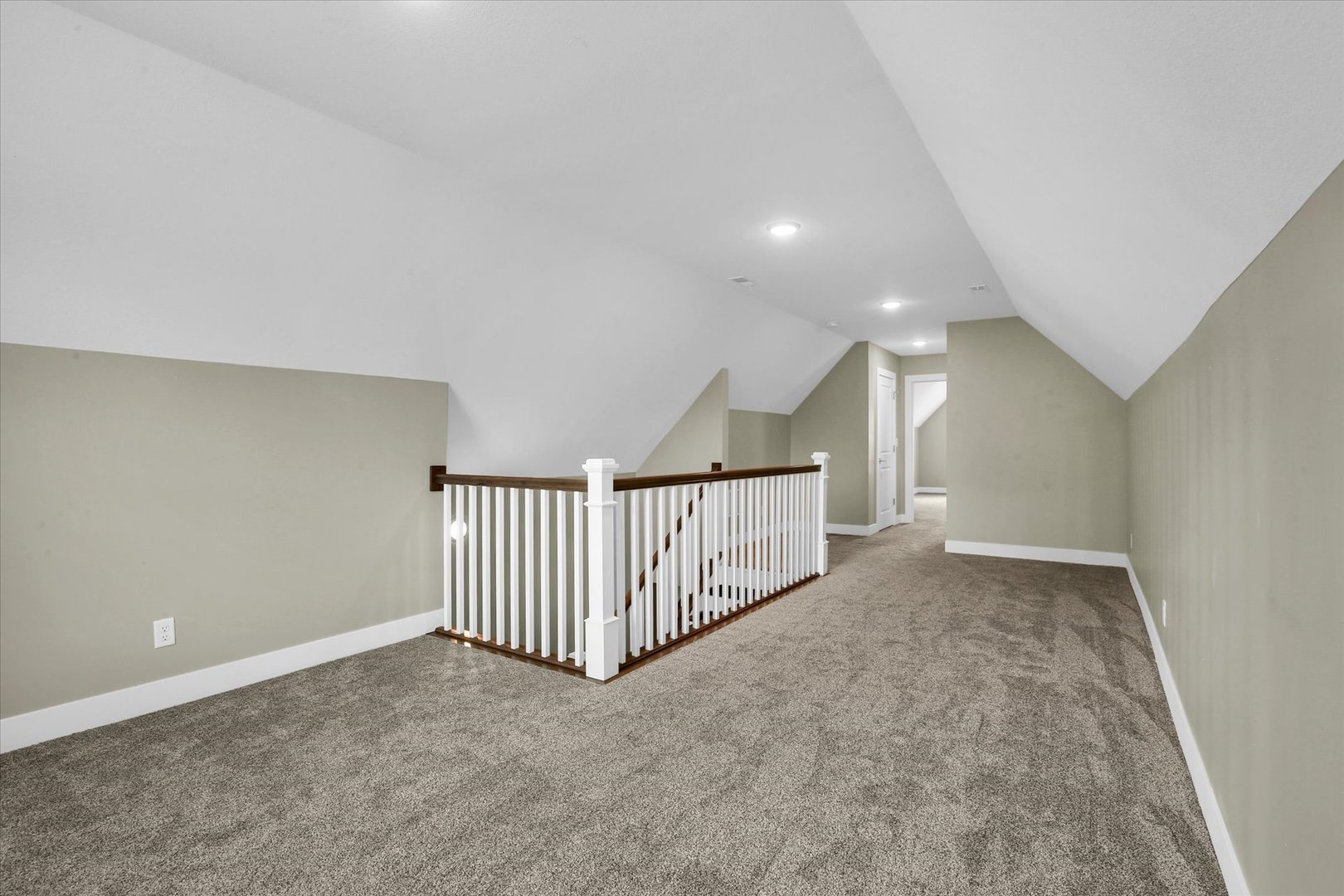1606 Kassen Avenue Property Photo 28