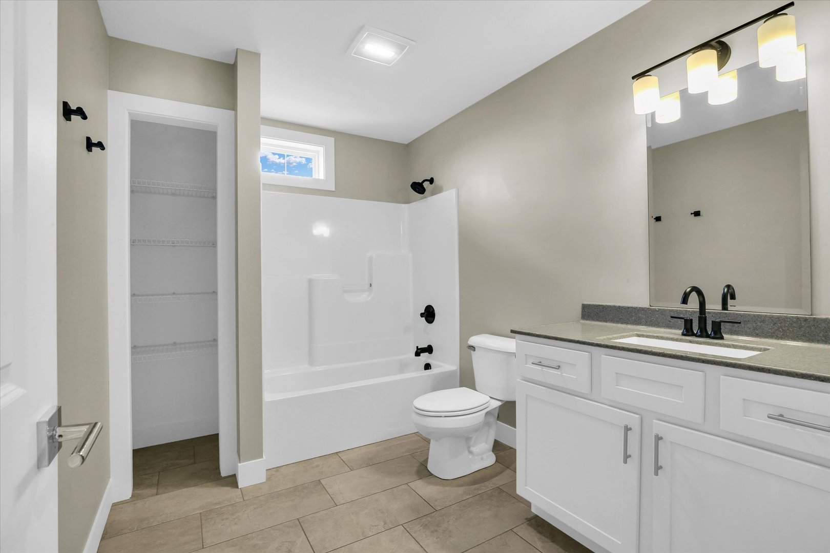 1606 Kassen Avenue Property Photo 29