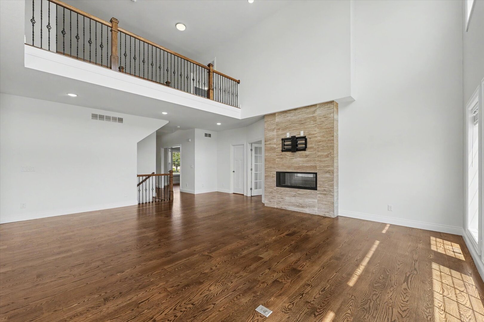609 Carrera Drive Property Photo 8
