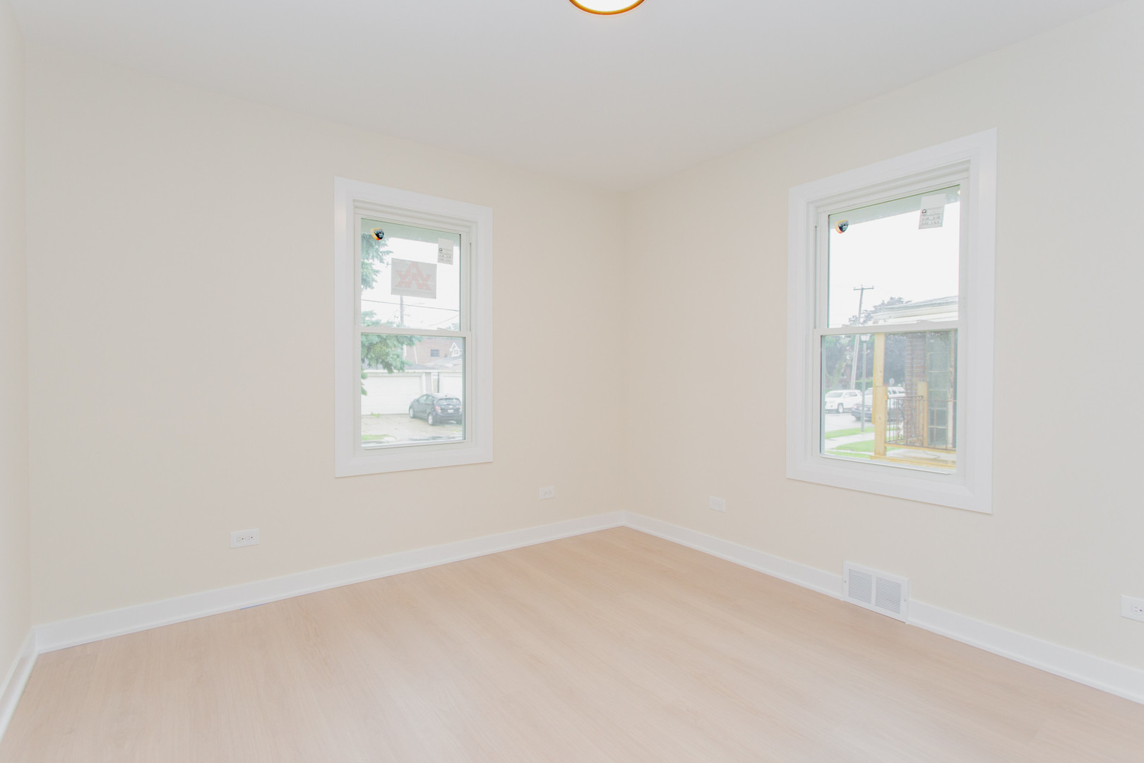 905 Adams Street Property Photo 15