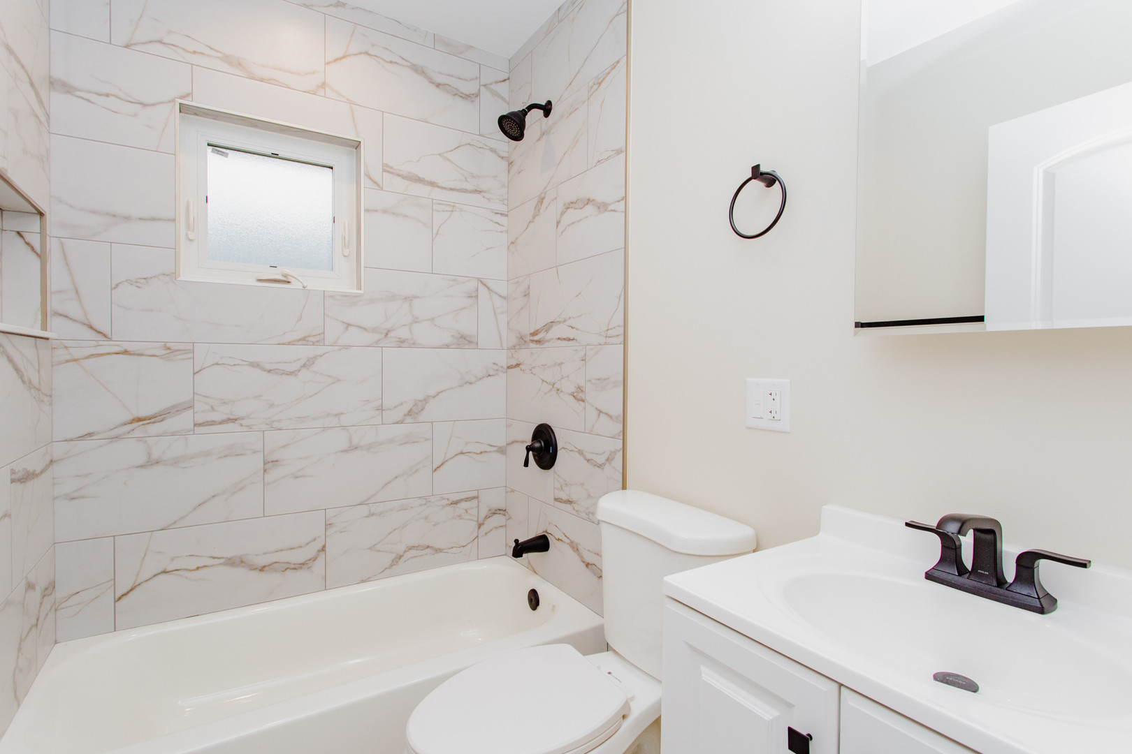 905 Adams Street Property Photo 19
