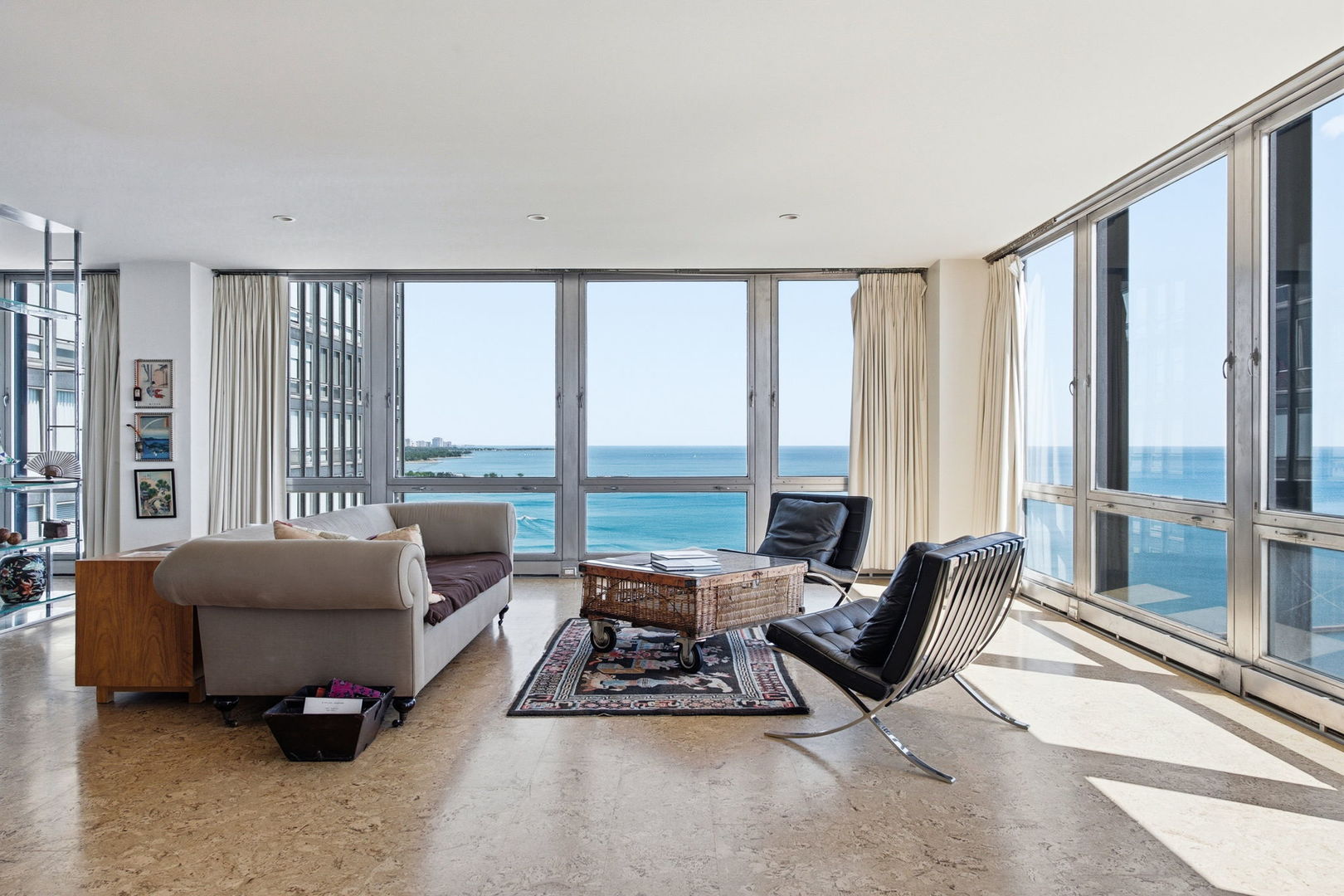 860 N Lake Shore Drive 21k Property Photo 7