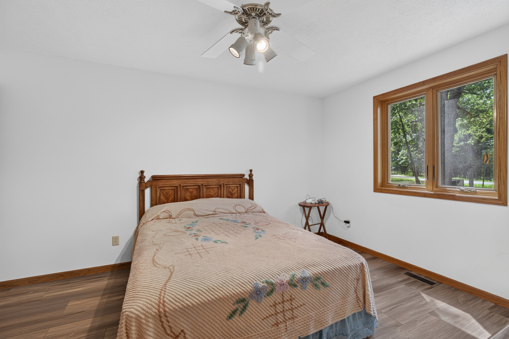 1241 Sunnyslope Drive Property Photo 9