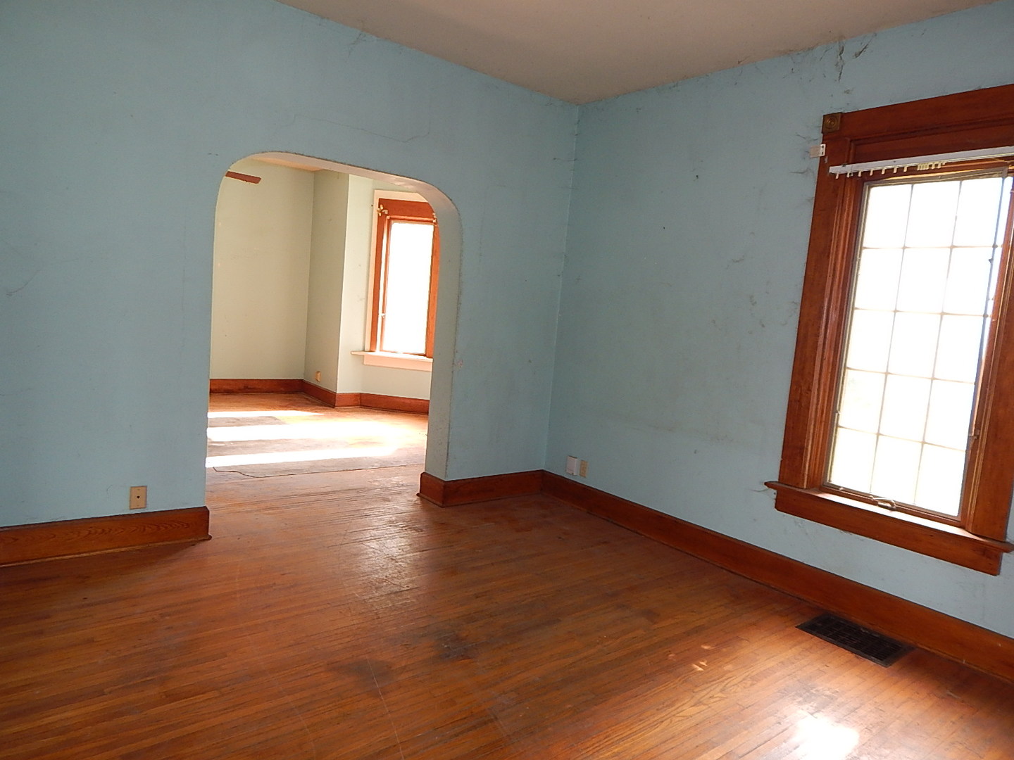 628 W 14th Street Property Photo 11