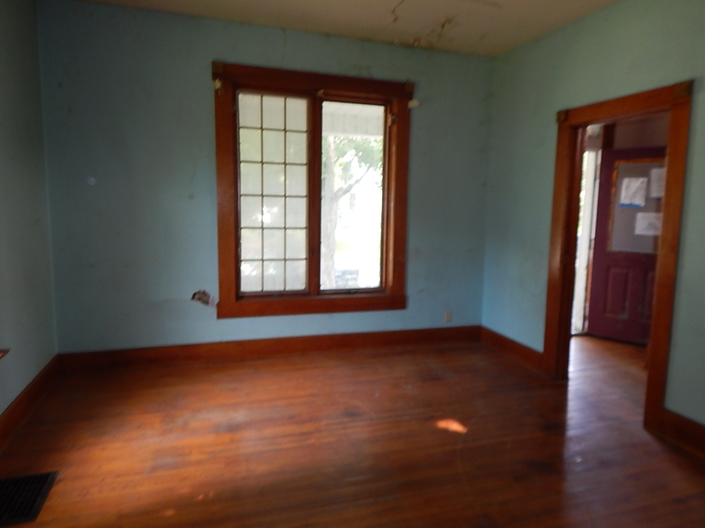 628 W 14th Street Property Photo 12