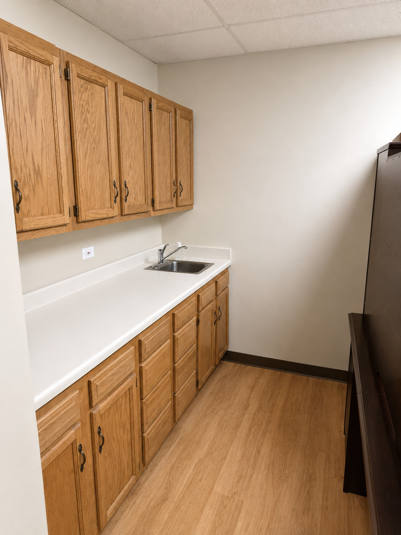 5455 Grand Avenue 302b Property Photo 5