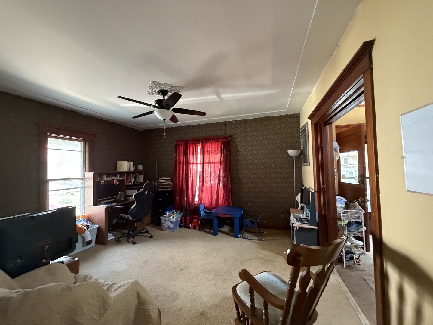 310 Park Avenue Property Photo 4
