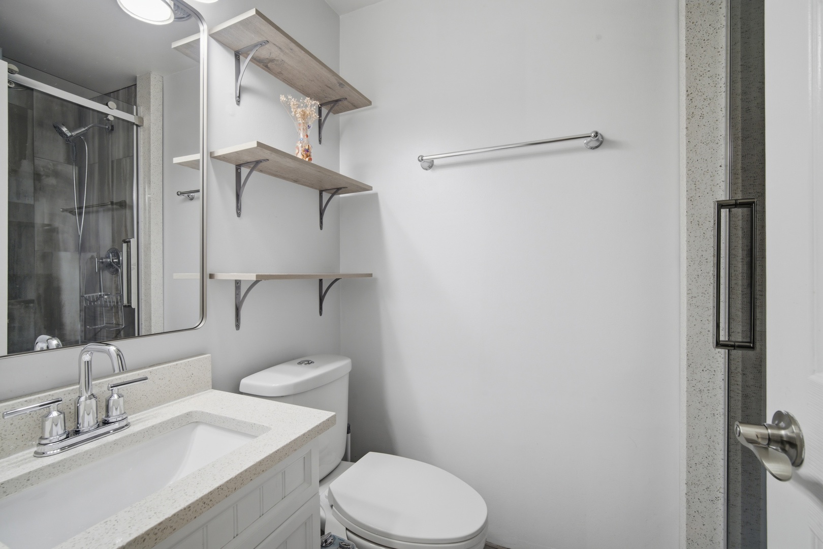 890 Yorkshire Drive Property Photo 17