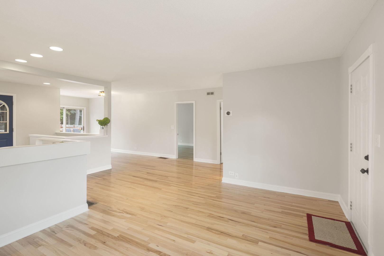 110 E 56th Street Property Photo 5