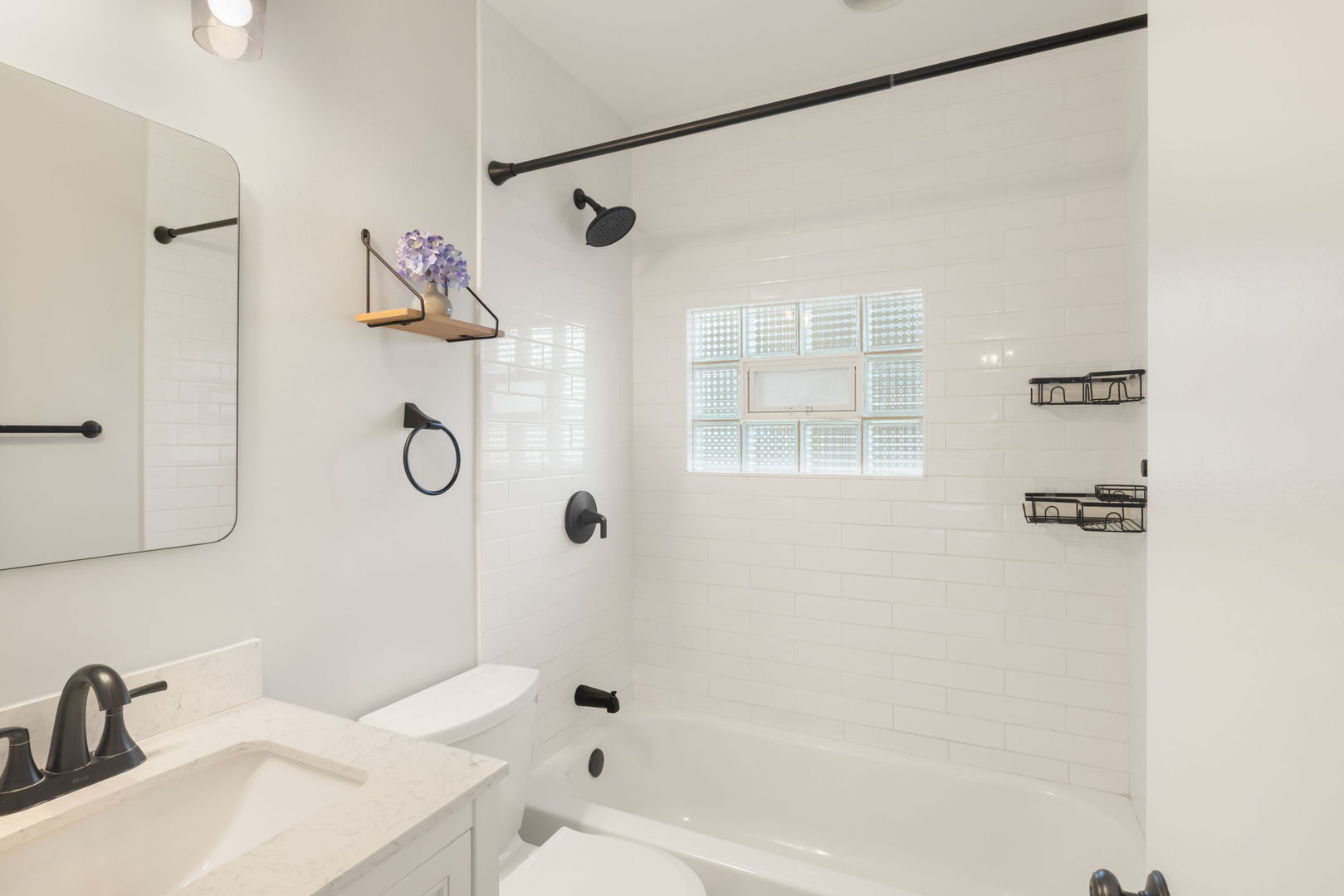 110 E 56th Street Property Photo 12