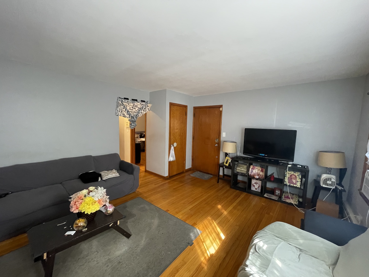 2328 N Lawndale Avenue Property Photo 5