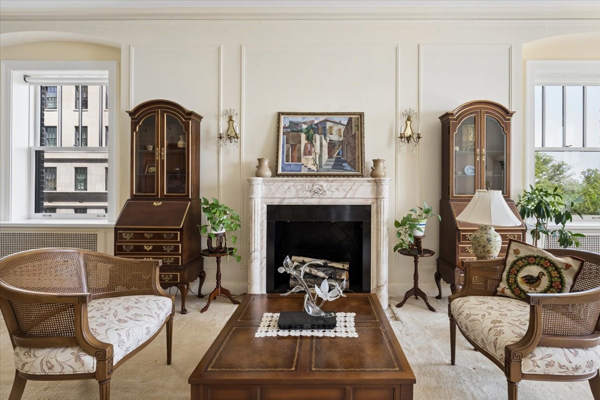 1448 N Lake Shore Drive 5b Property Photo 6