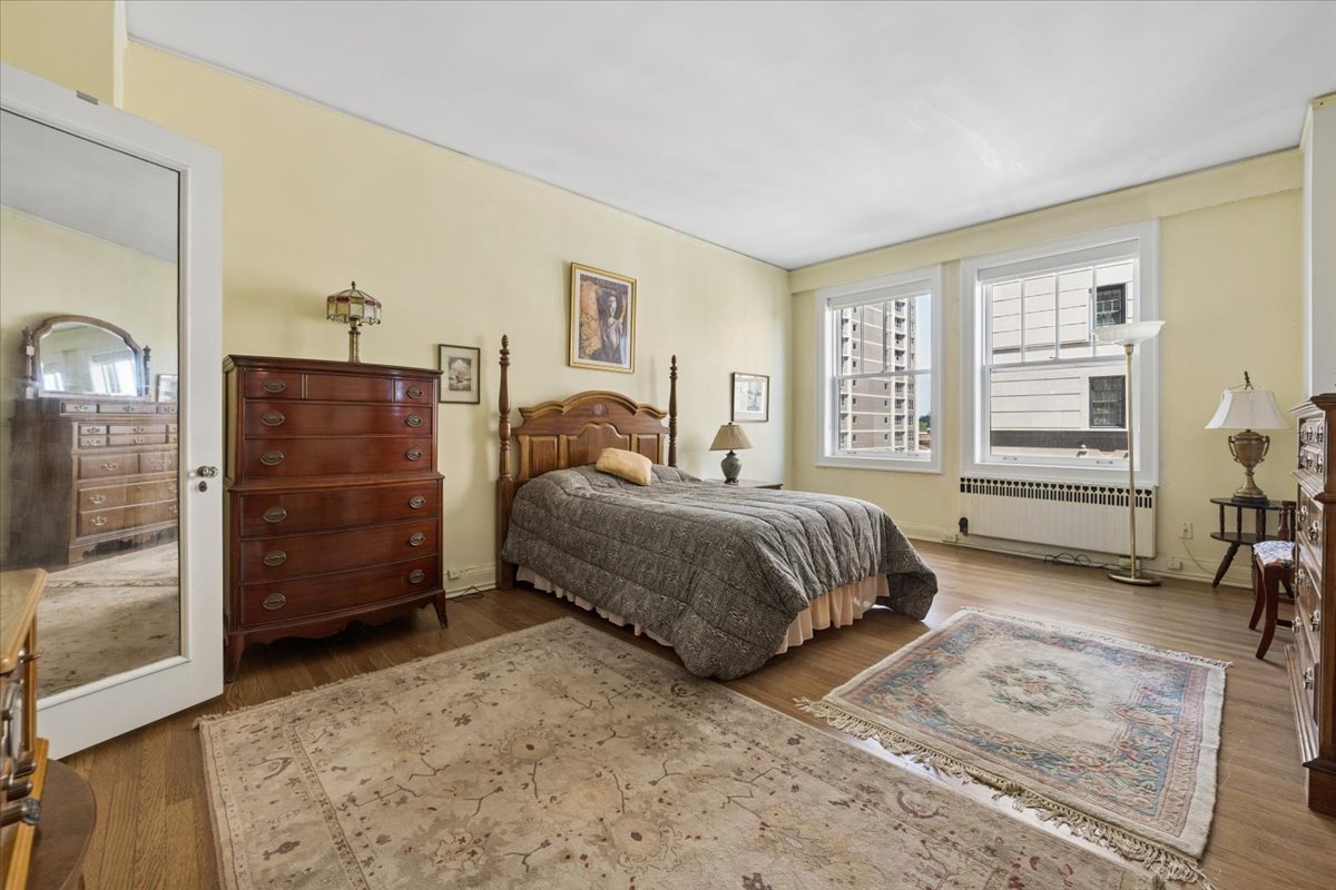 1448 N Lake Shore Drive 5b Property Photo 12
