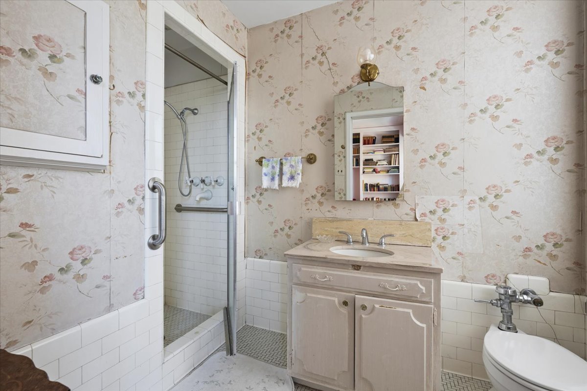 1448 N Lake Shore Drive 5b Property Photo 20