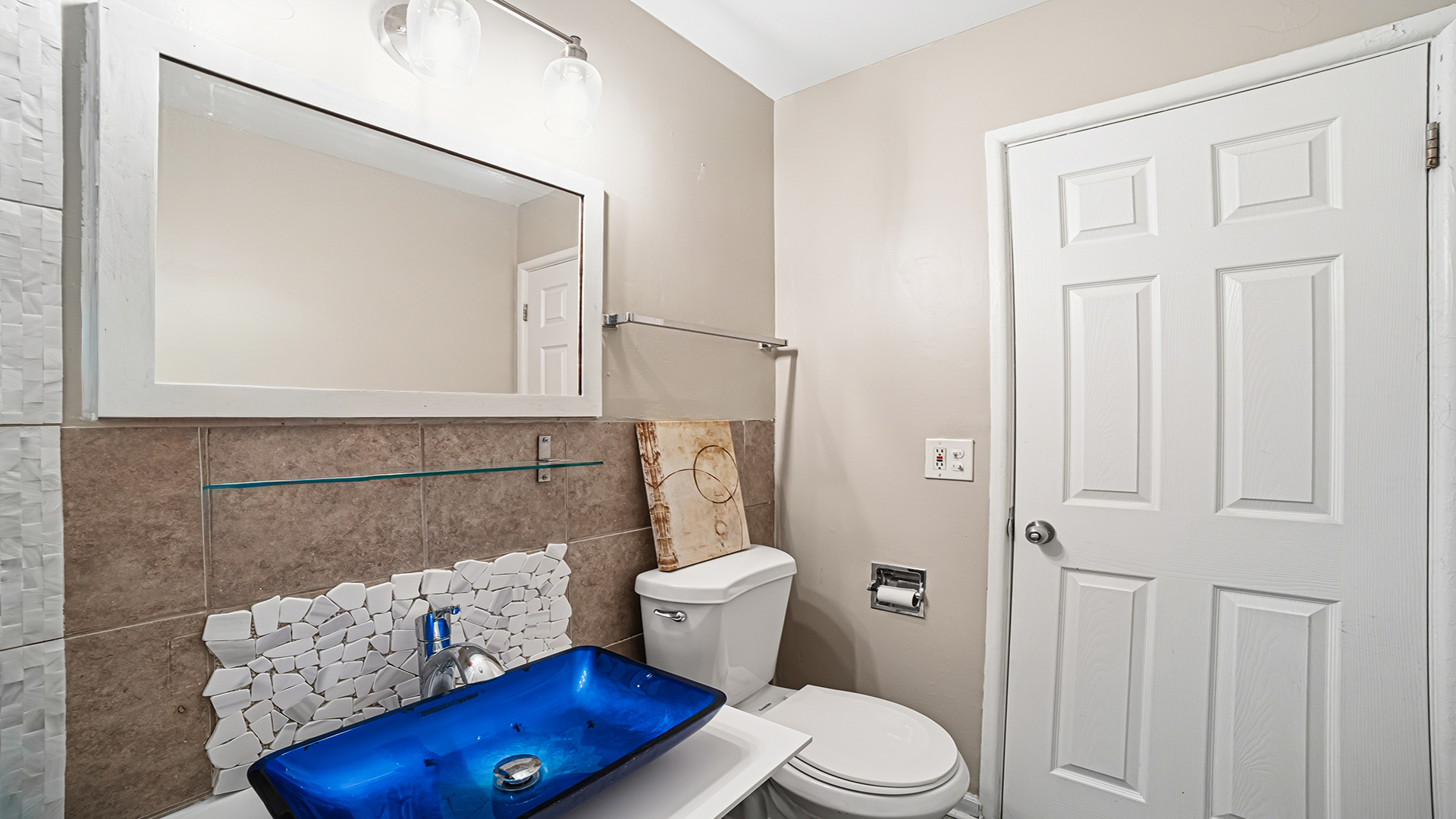 2411 W Balmoral Avenue 3b Property Photo 4