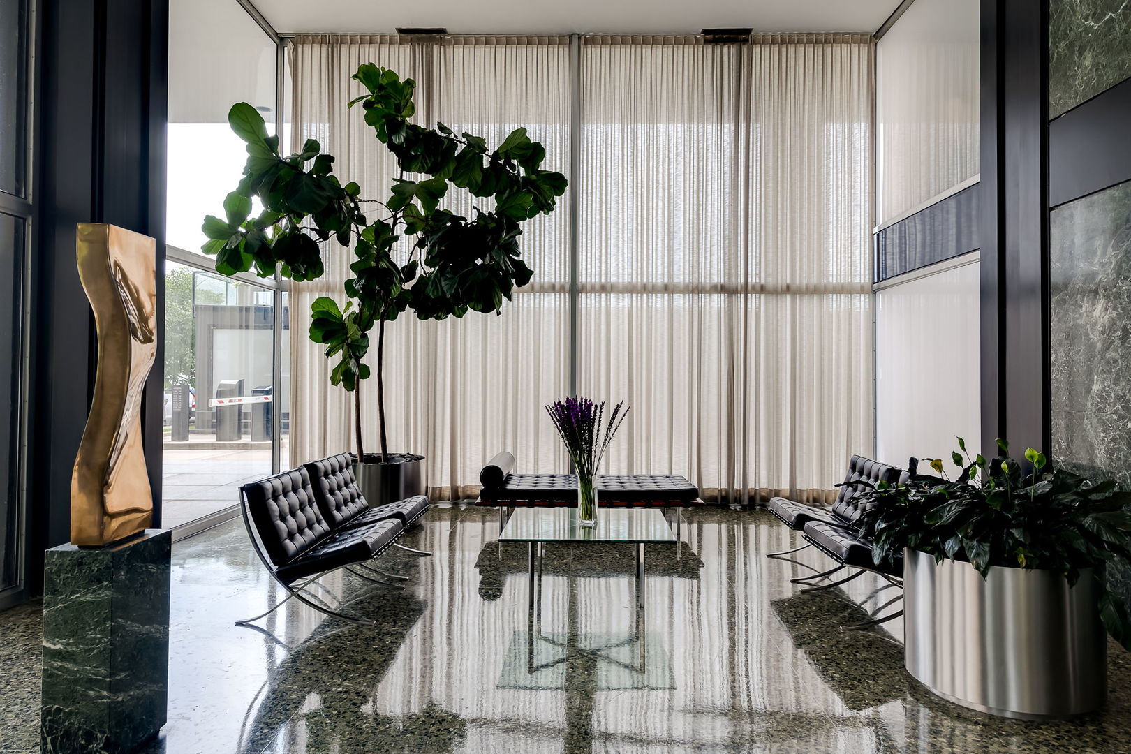 910 N Lake Shore Drive 2518 Property Photo 18
