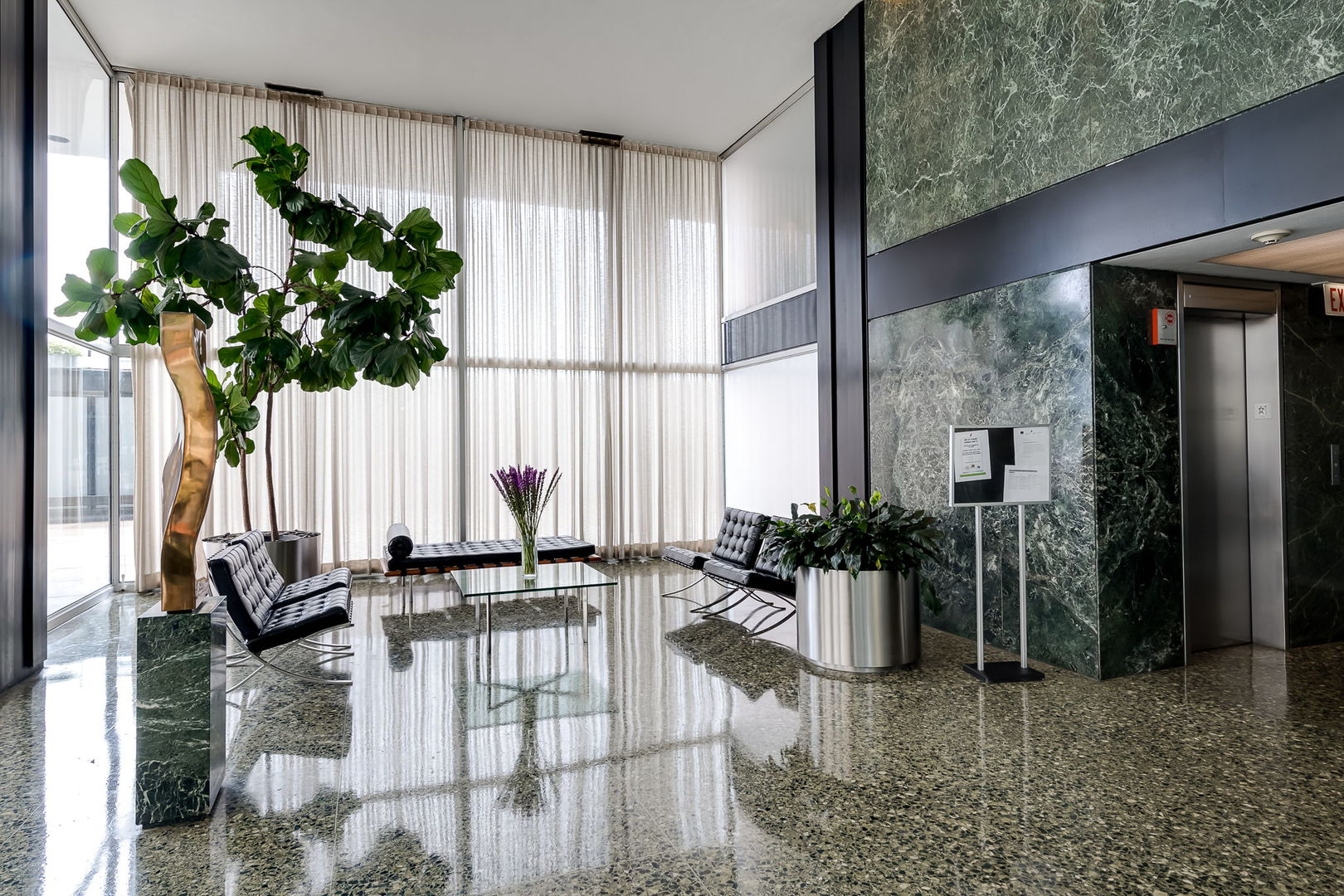 910 N Lake Shore Drive 2518 Property Photo 19