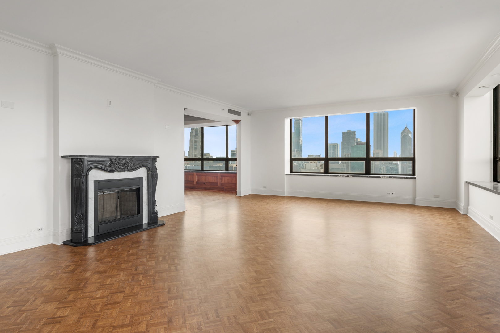180 E Pearson Street 3707 Property Photo 5