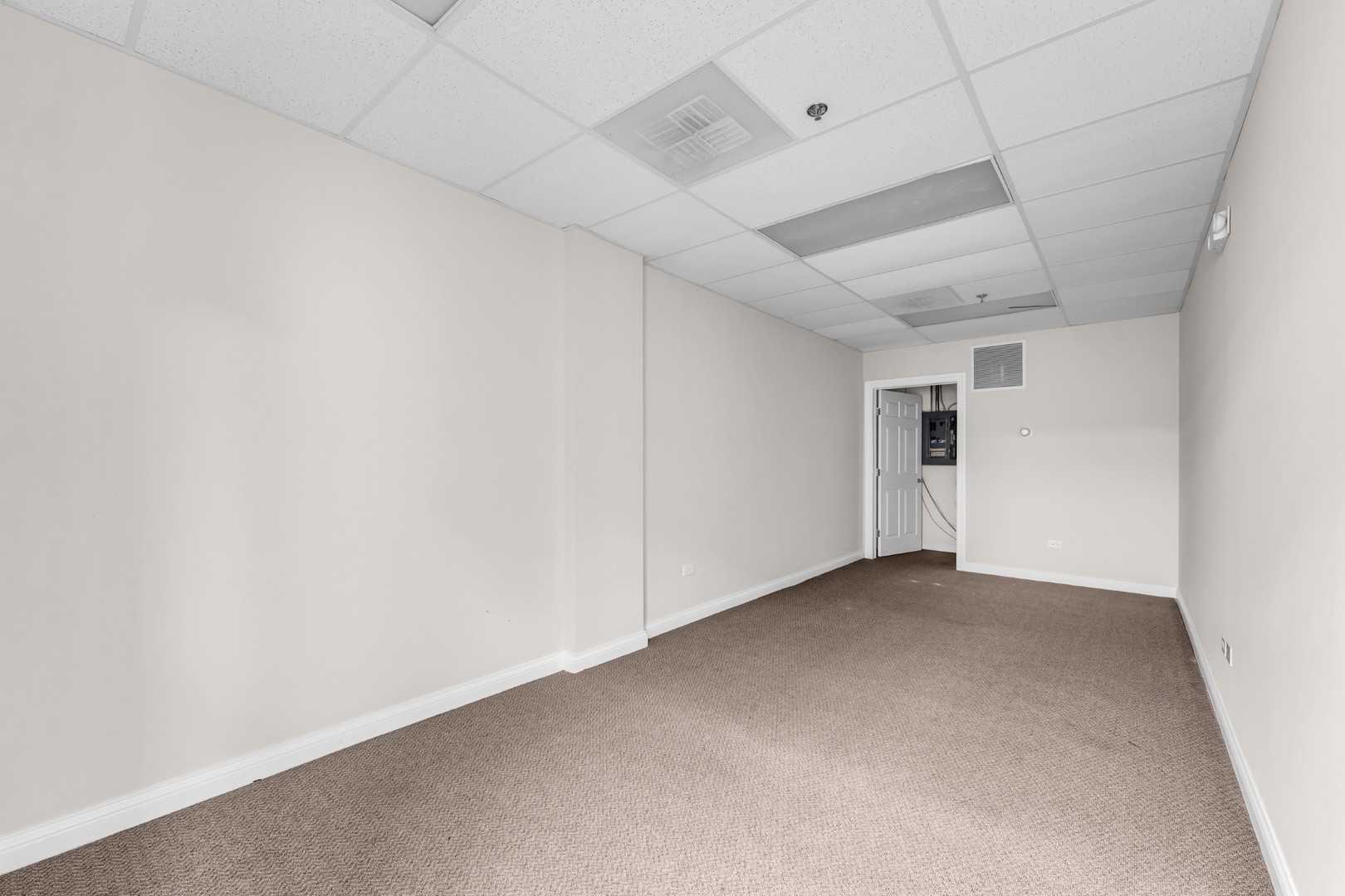 214 Main Street 2c Property Photo 5