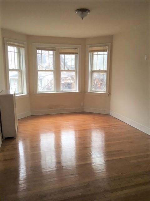 3726 N Christiana Avenue Property Photo 7