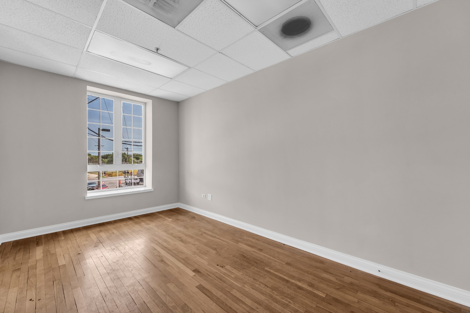 214 Main Street 2e Property Photo 4