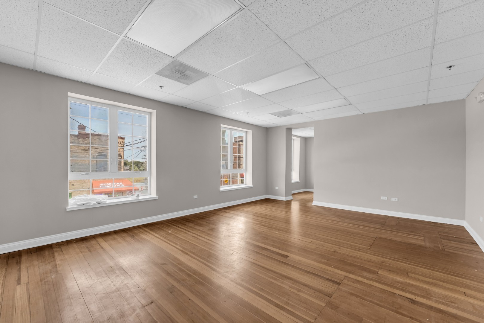 214 Main Street 2e Property Photo 7