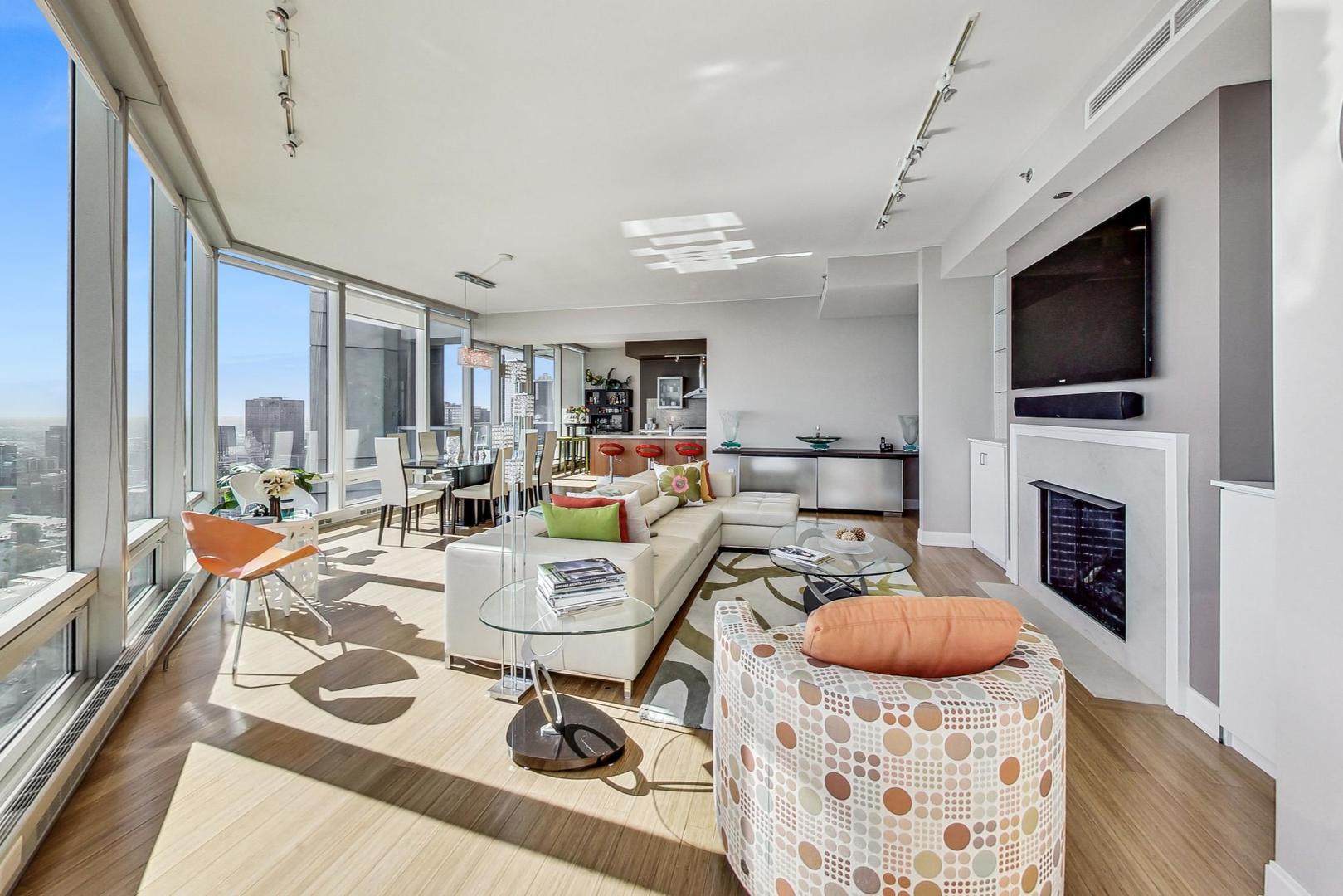 340 E Randolph Street 4901 Property Photo 7