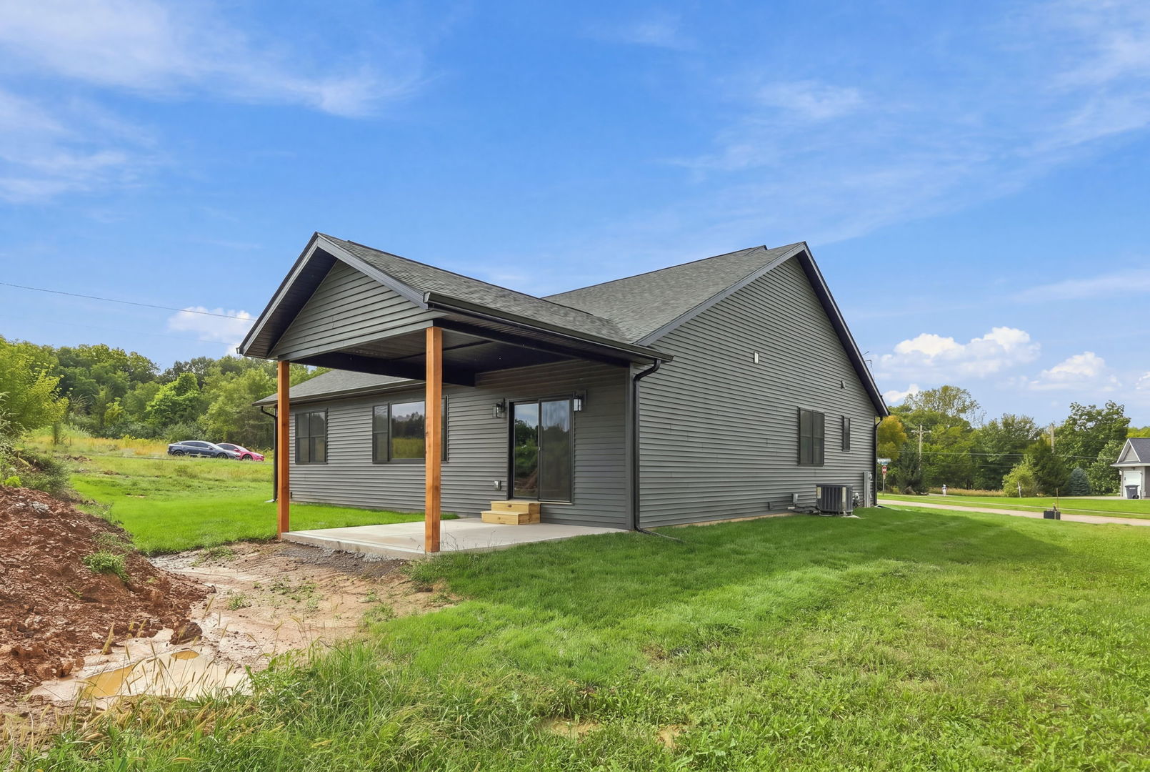 1409 Legends Drive Property Photo 3
