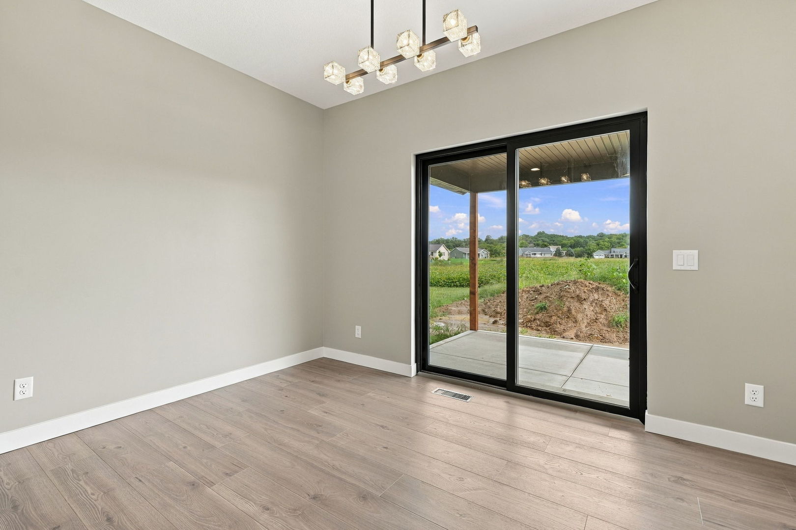 1409 Legends Drive Property Photo 15