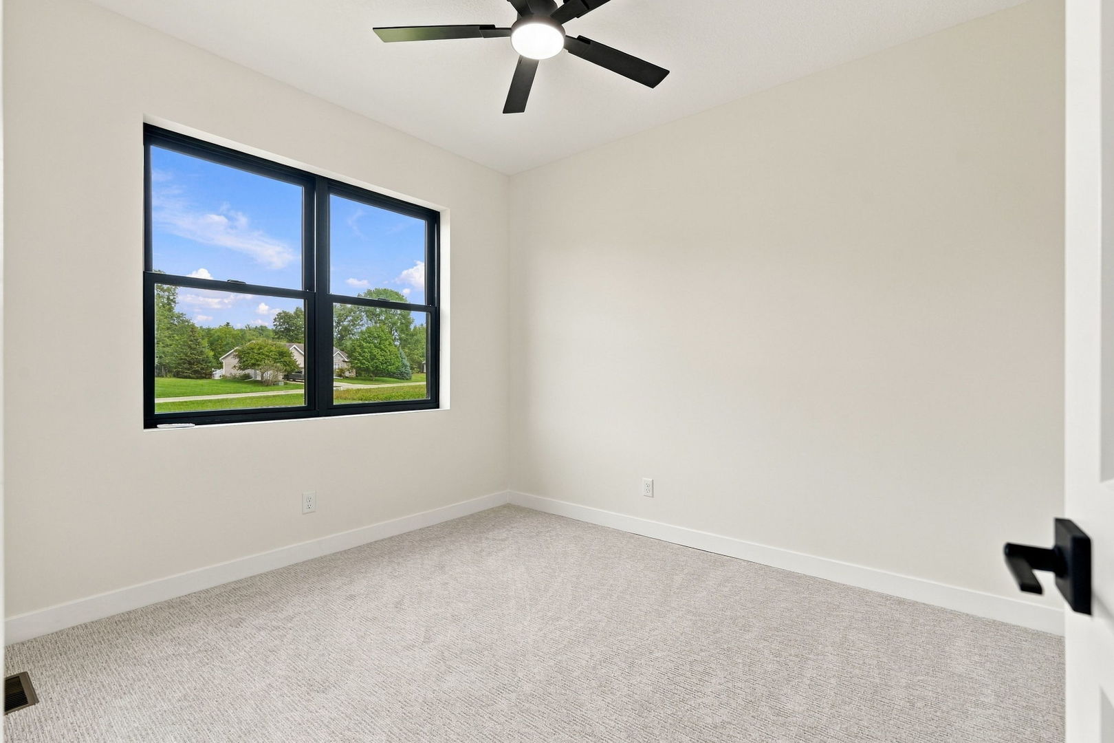 1409 Legends Drive Property Photo 18
