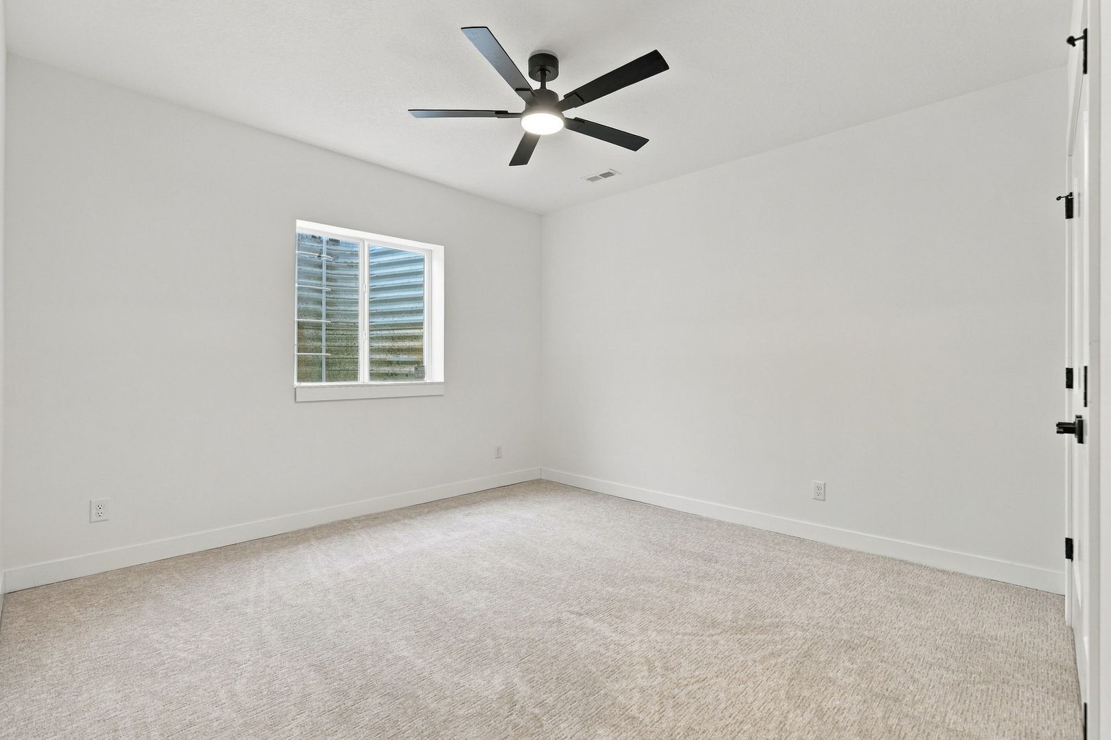 1409 Legends Drive Property Photo 27