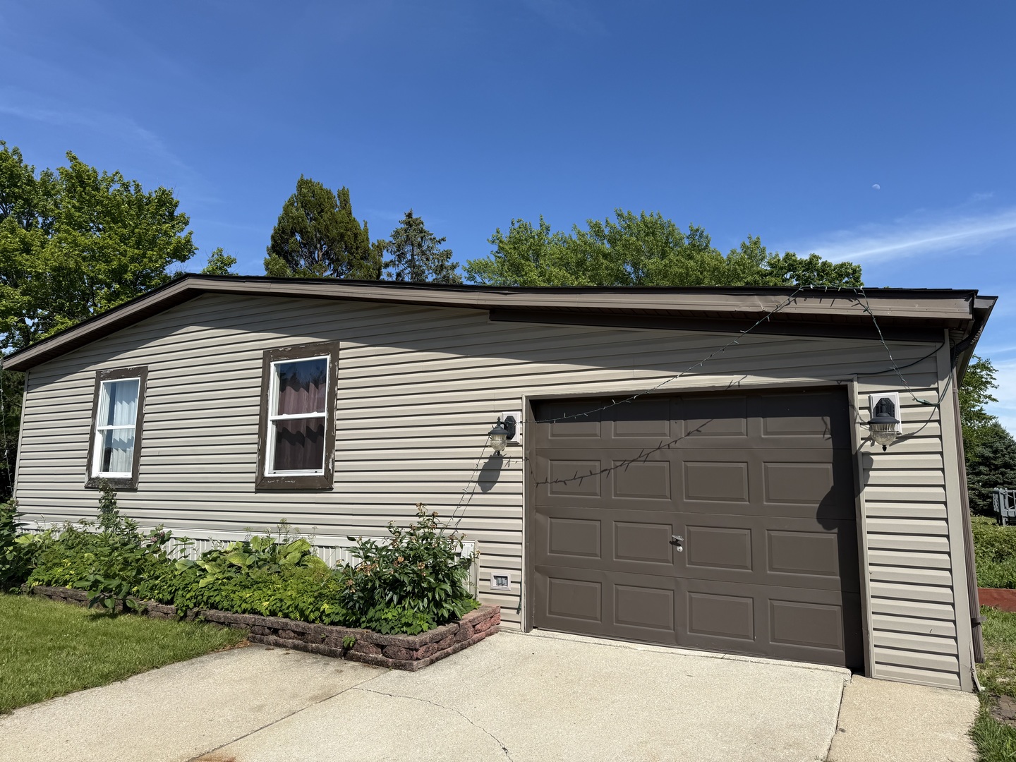 462 Huntsbridge Road Property Photo 1