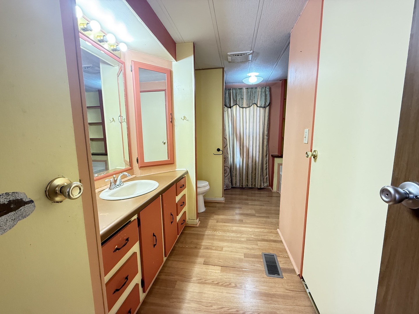 462 Huntsbridge Road Property Photo 12