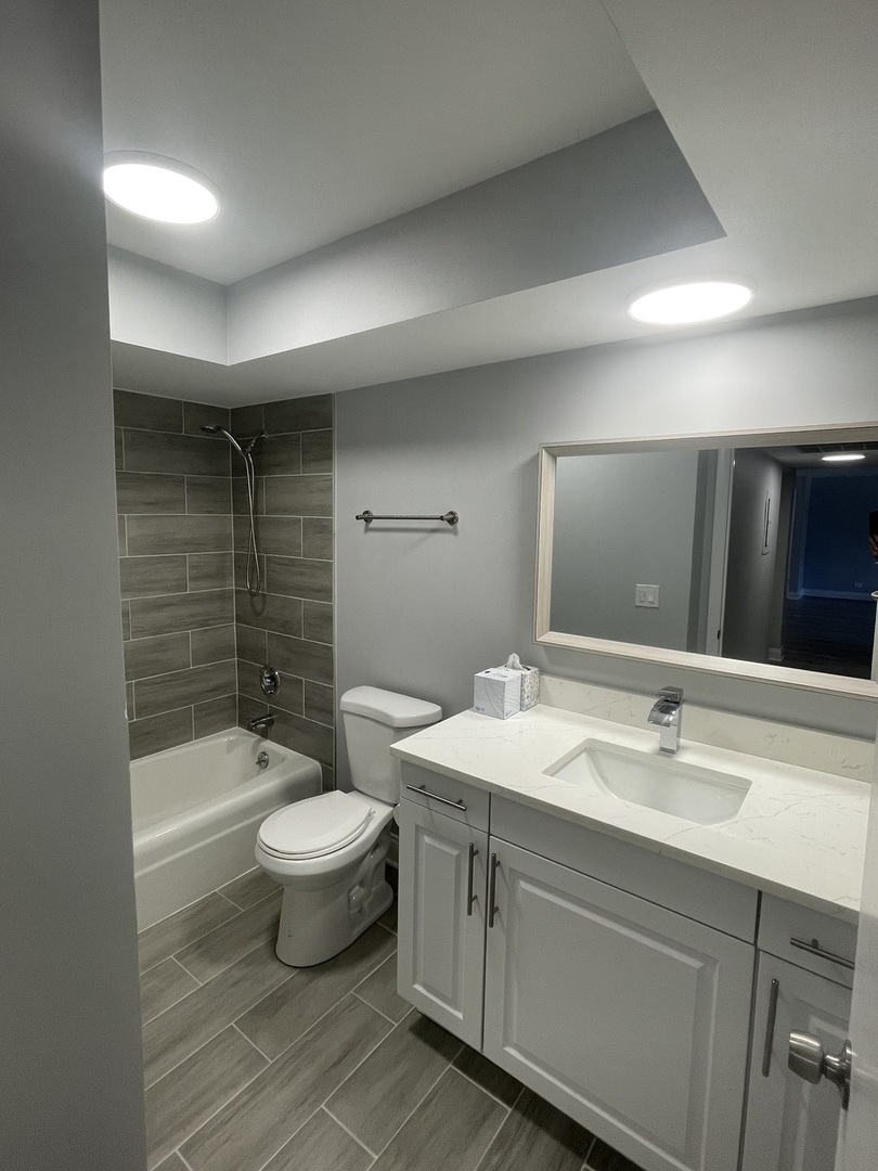 121 S Spruce Avenue 103 Property Photo 26