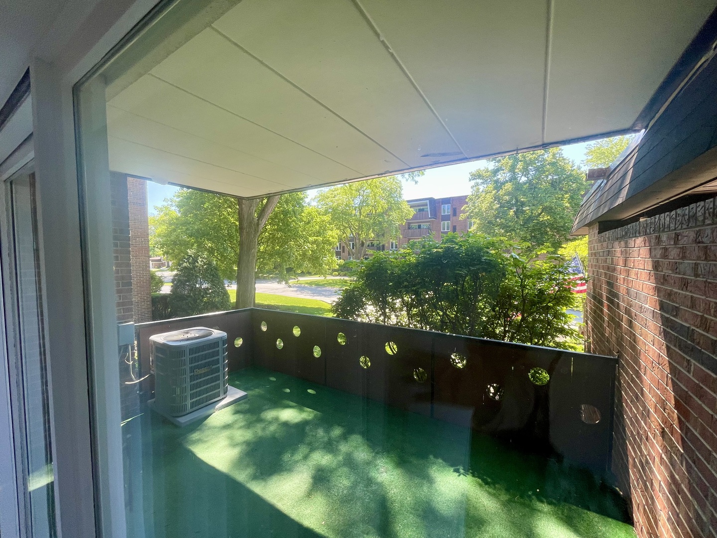 121 S Spruce Avenue 103 Property Photo 29